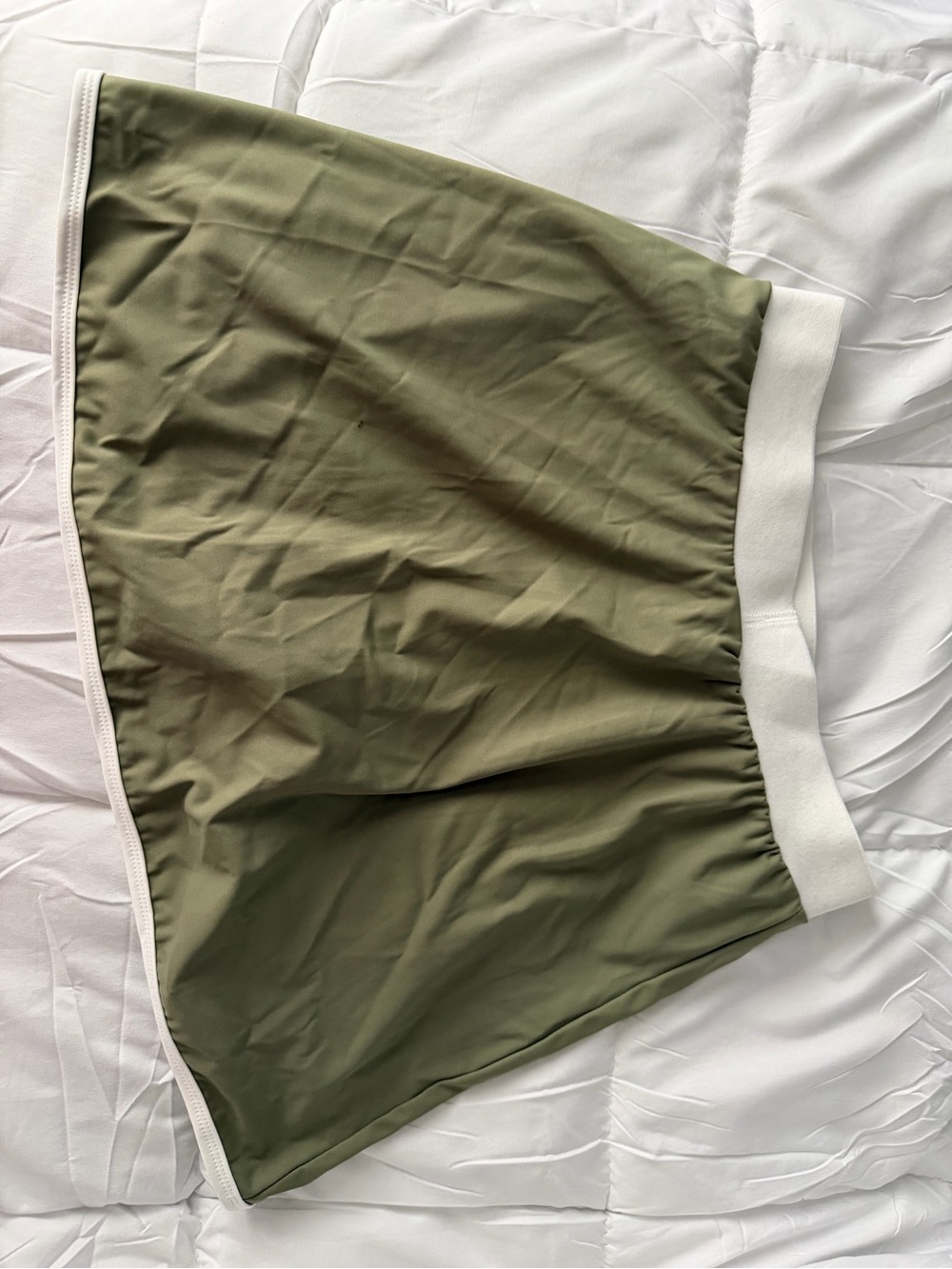 ALO Yoga Olive Green Bralette & Skort with White Trim - Picture 3 of 5